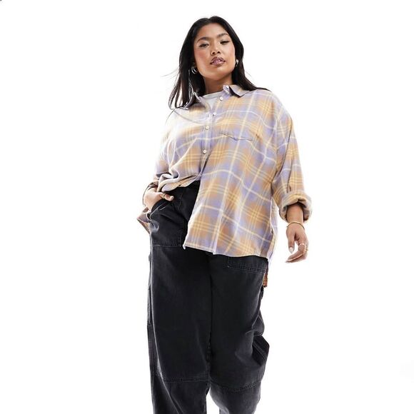 Madewell Tops - Flannel Oversized Boyfriend Shirt in Plaid in Dusk Peri size 3X